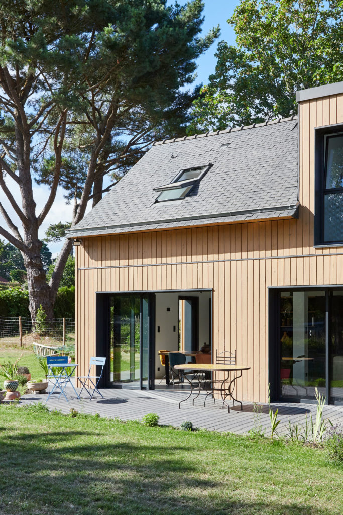 terrasse-extérieure-maison-trecobois-auray