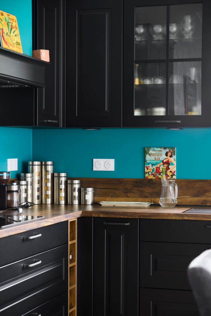 cuisine-bois-bleu-noir-trecobois