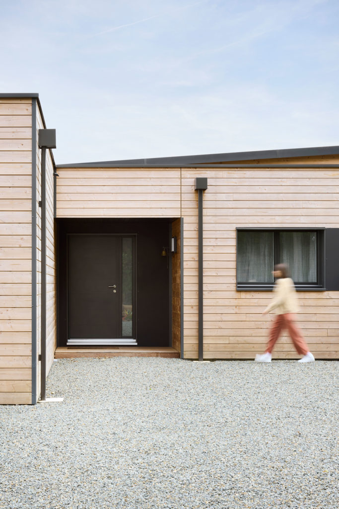 porte-entrée-maison-bois-trecobois