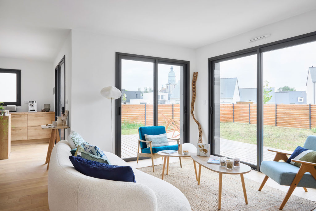 salon-sejour-lumineux-scandinave-trecobois