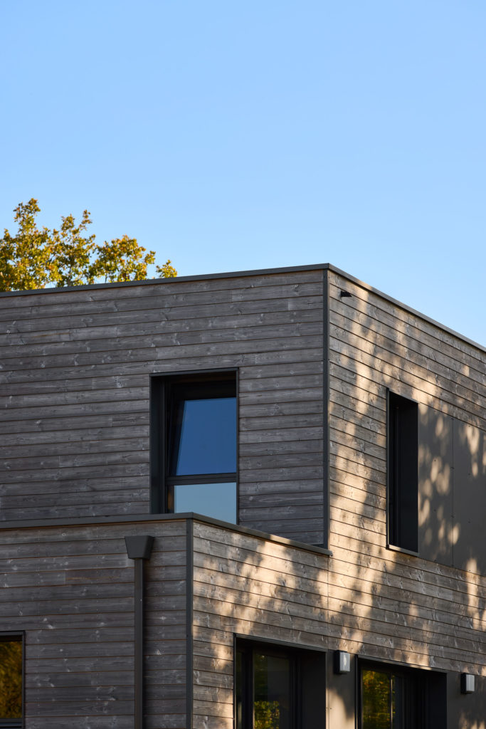 bardage-maison-bois-toit-plat