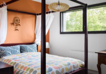 chambre-étage-maison-bois-