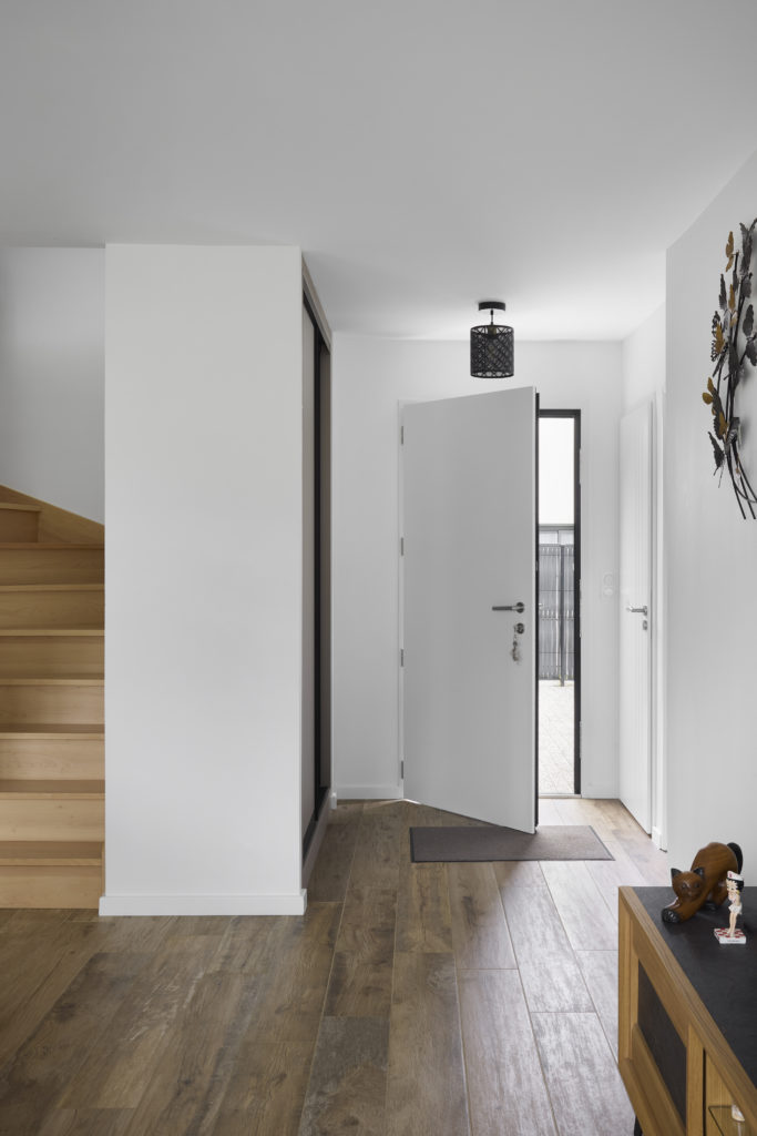 Maison en bois lotissement - entrée