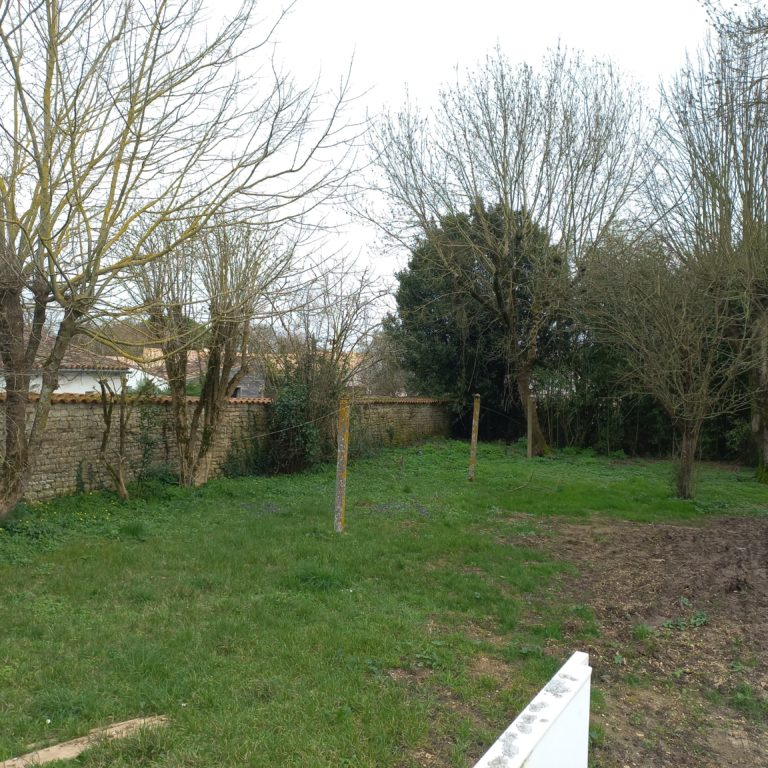 Terrain à Verines 17540 363m2 85900 € - BFLR-26-07-02-13