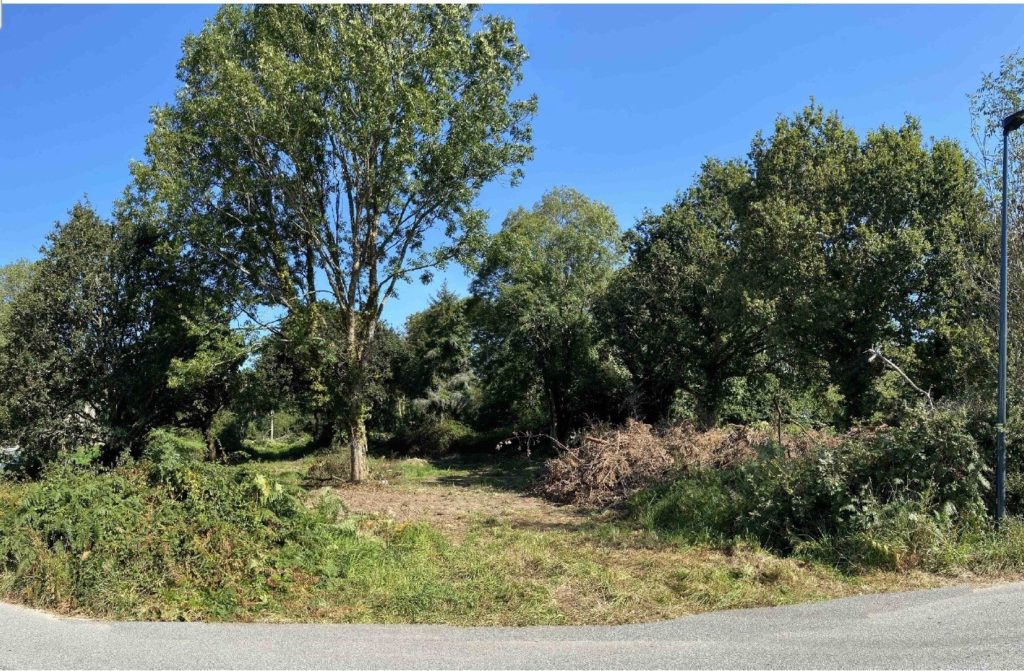 Terrain à Pont-Croix 29790 1953m2 150000 € - MBE-25-10-27-53