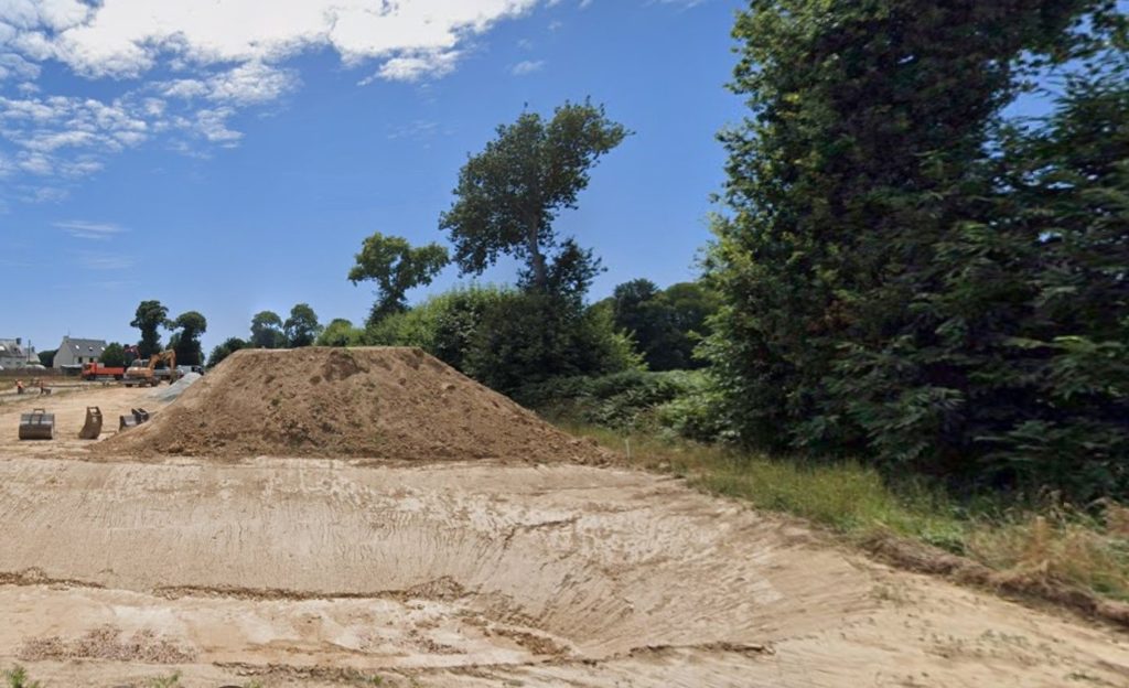 Terrain à Les-Champs-Geraux 22630 732m2 64000 € - BONE-25-04-23-16