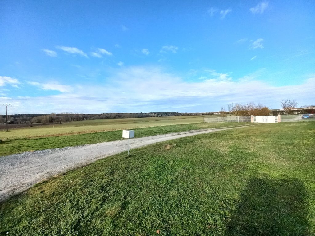 Terrain à Saintes 17100 520m2 49000 € - JETR-25-05-06-3