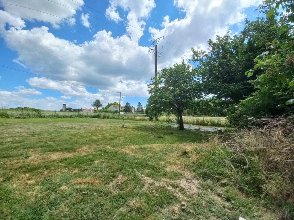 Terrain à Saint-Georges-de-Didonne 17110 593m2 140000 € - VITR-25-06-16-41