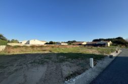 Terrain à Vaux-sur-Mer 17640 252m2 110000 € - BFLR-25-12-02-1