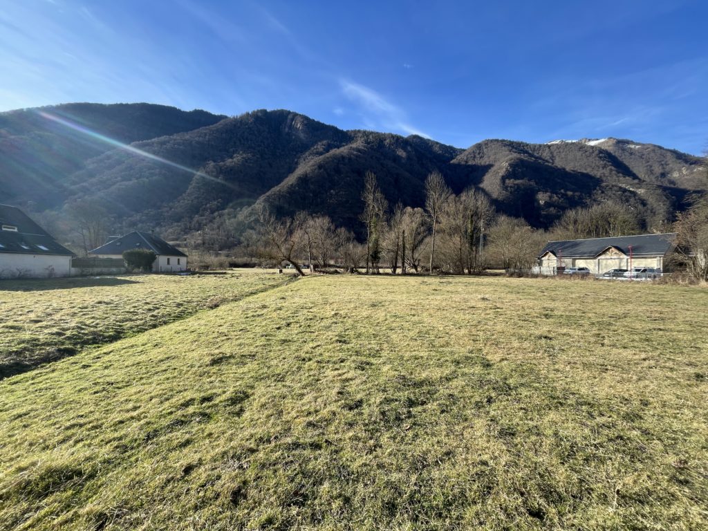 Terrain à Bagneres-de-Luchon 31110 1158m2 80000 € - FRSC-26-01-26-39