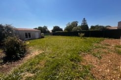 Terrain à Saint-Georges-du-Bois 17700 374m2 56000 € - BFLR-26-02-06-4